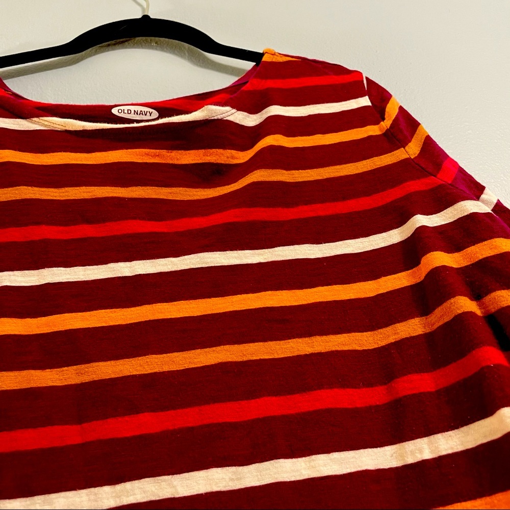 Cute three quarter sleeve top!!